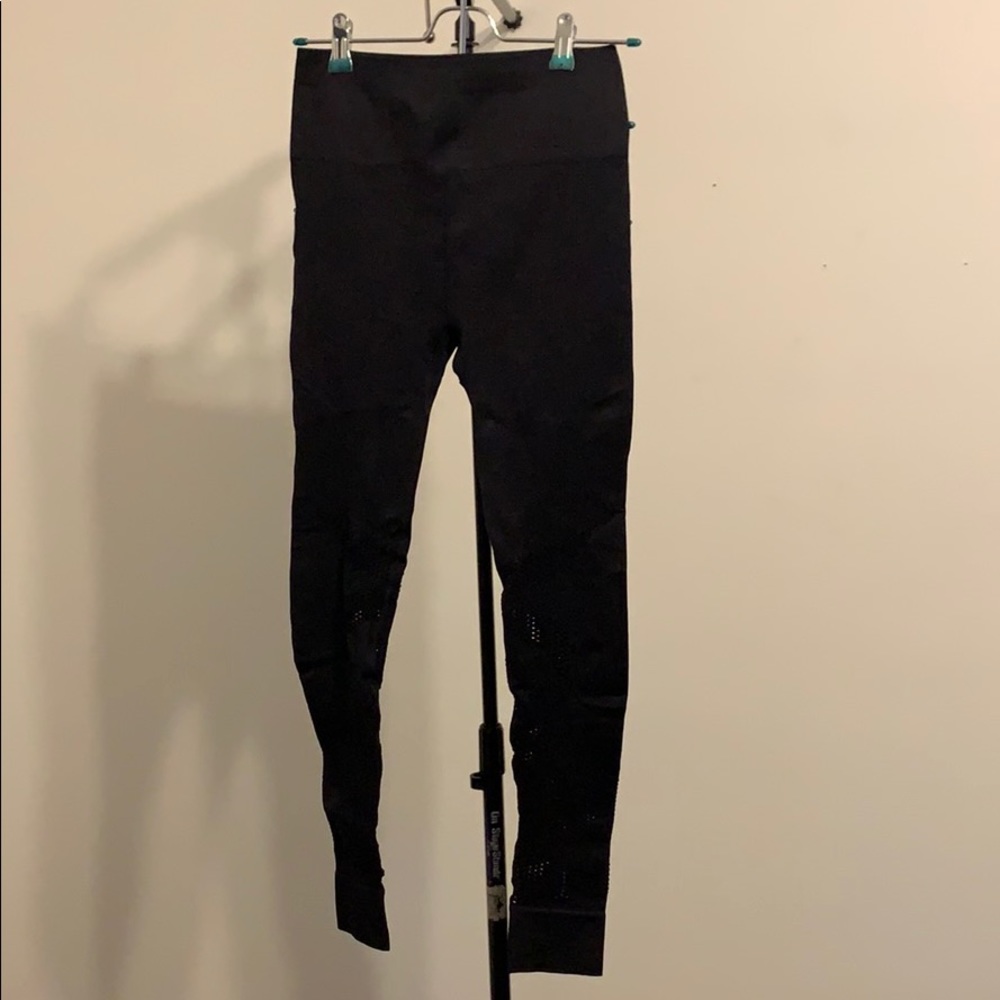 Fabletics compression high rise leggings